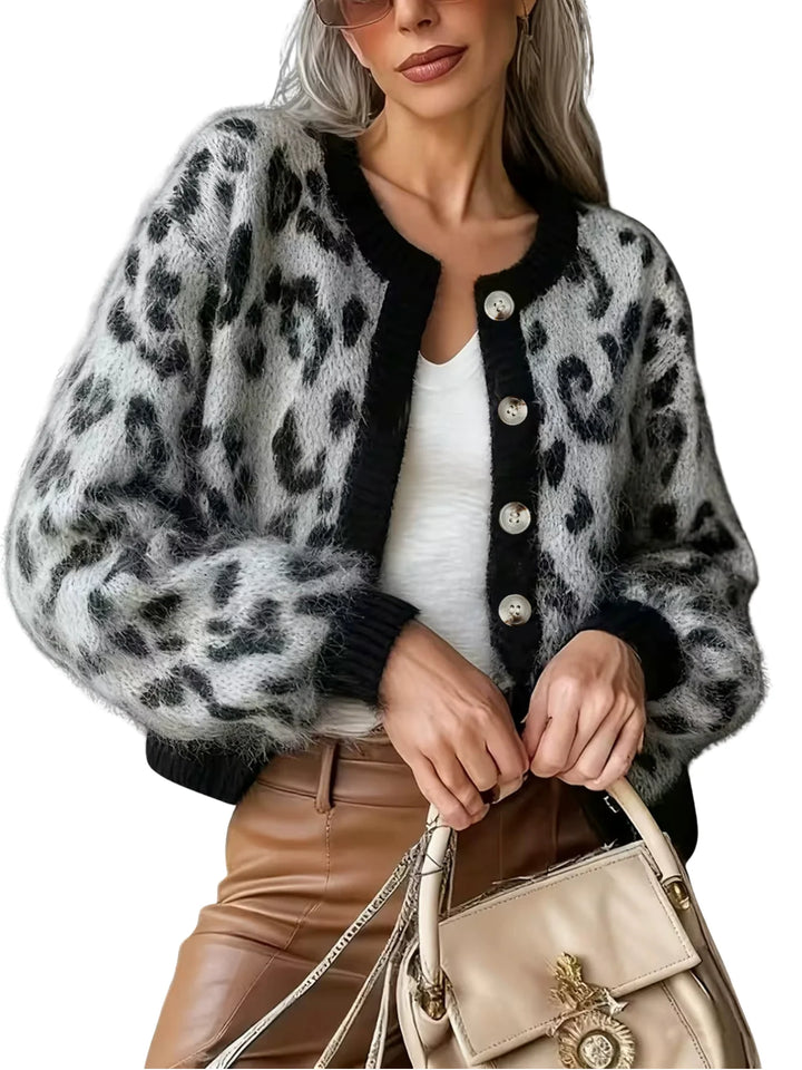 CAMILLA™ – Chic Leopard Print Knit Blazer