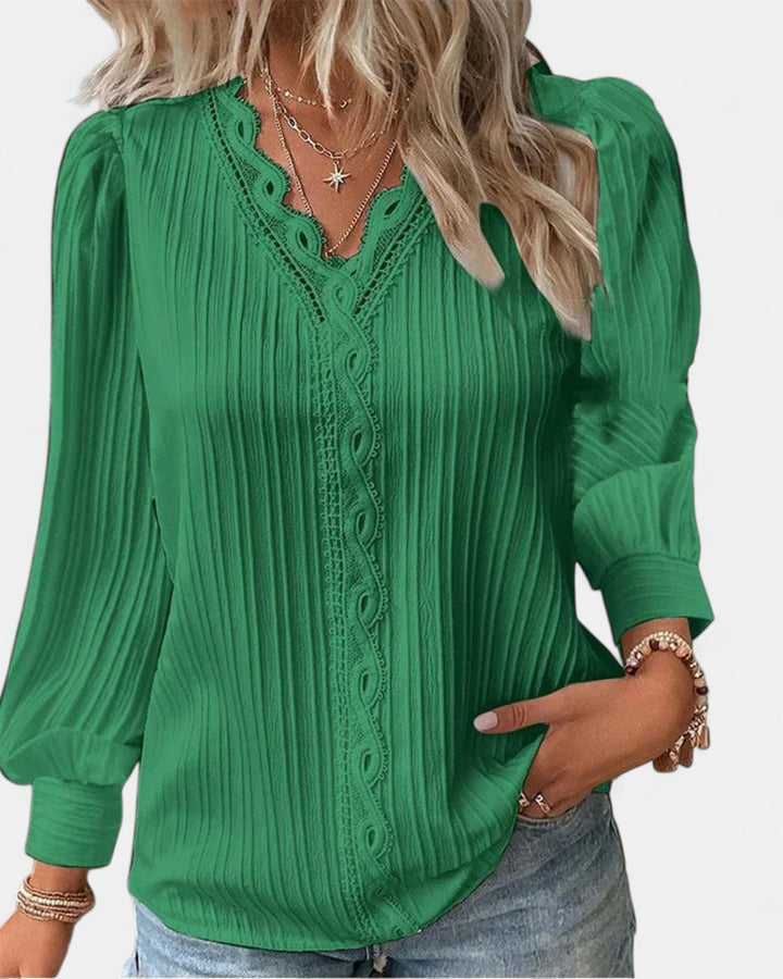 RENATA | Classic Pleated Top