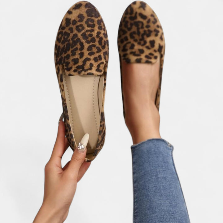 MIA | Women Solid Color Pointed Toe Slip On Flat Shoes