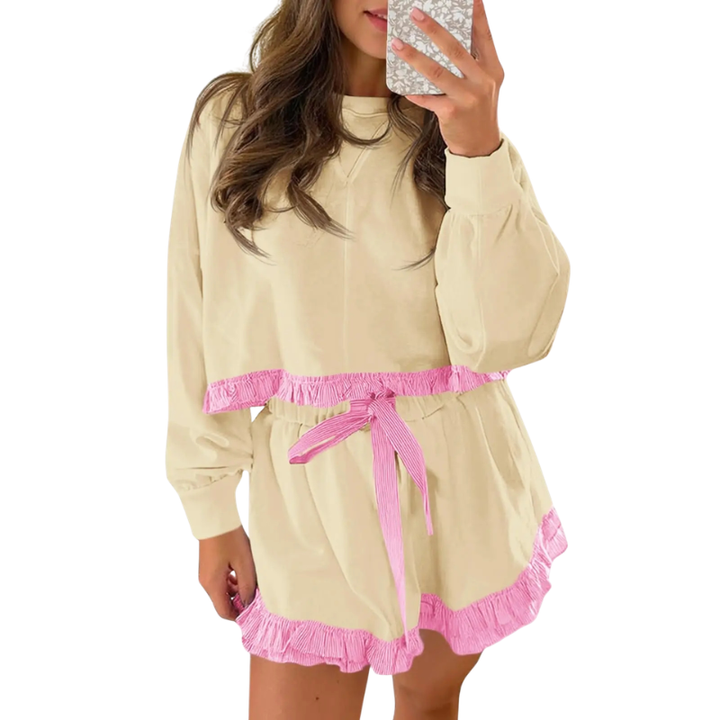 ALAIA™ – Casual Crop Sweatshirt Shorts Outfit