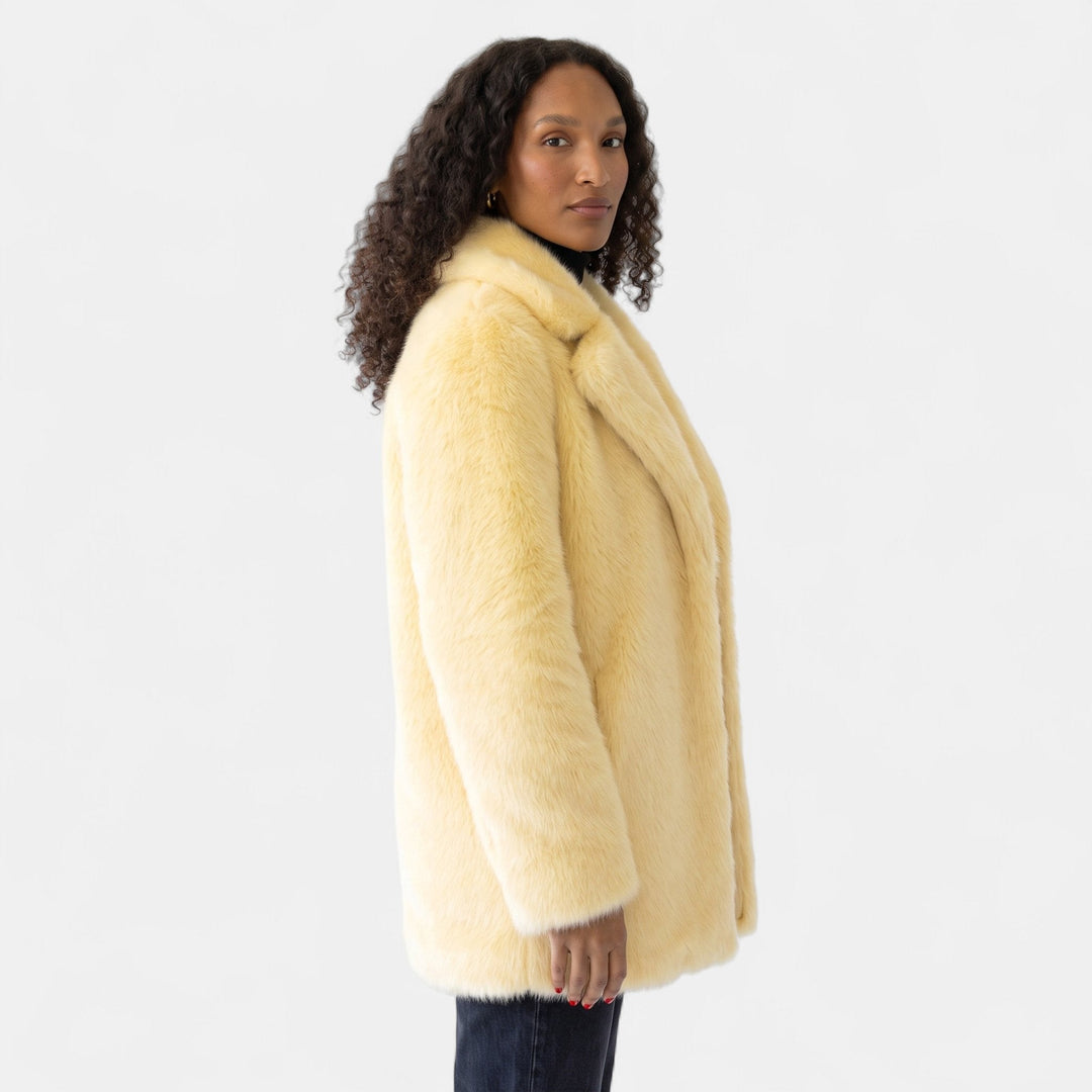 Women's Oversized Faux Fur Coat, Mid Thigh Wide Notched Lapel