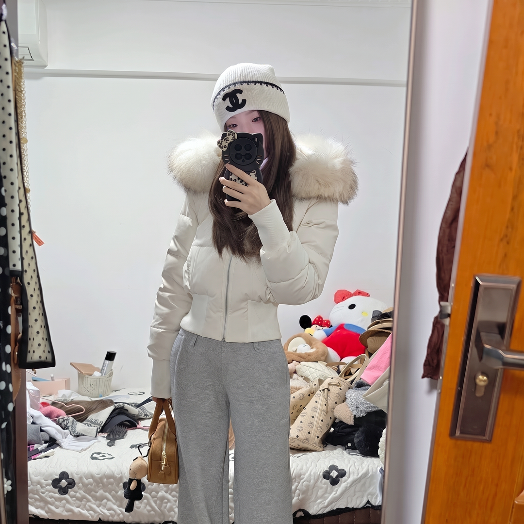 Off White